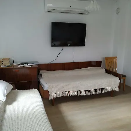 Bobekova Kashta בית הארחה